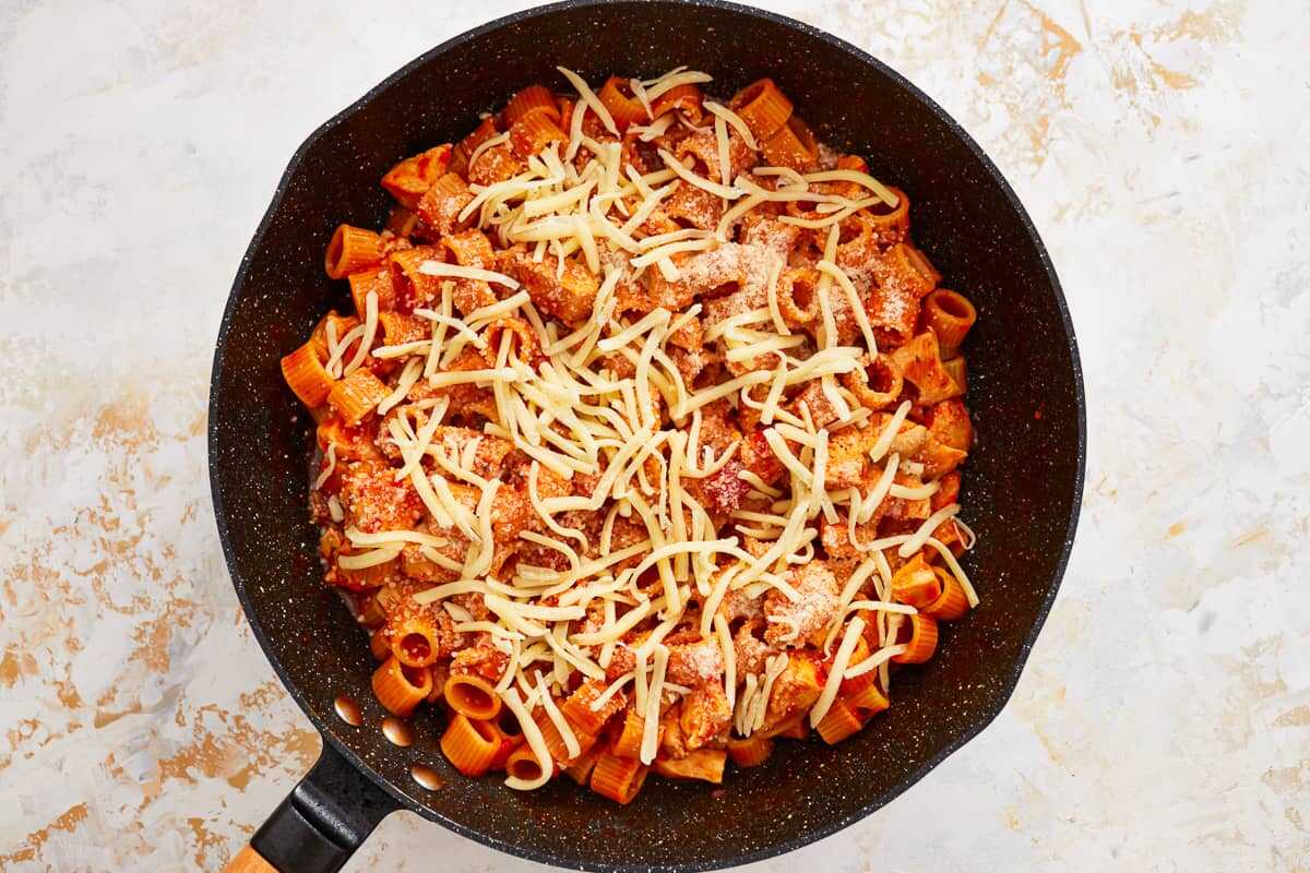 One Pot Chicken Parmesan Pasta